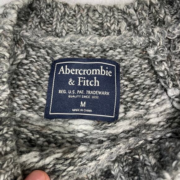 Y2K Abercrombie & Fitch Knit Fair Isle Sweater size M Gray Preppy Winter - Picture 2 of 8